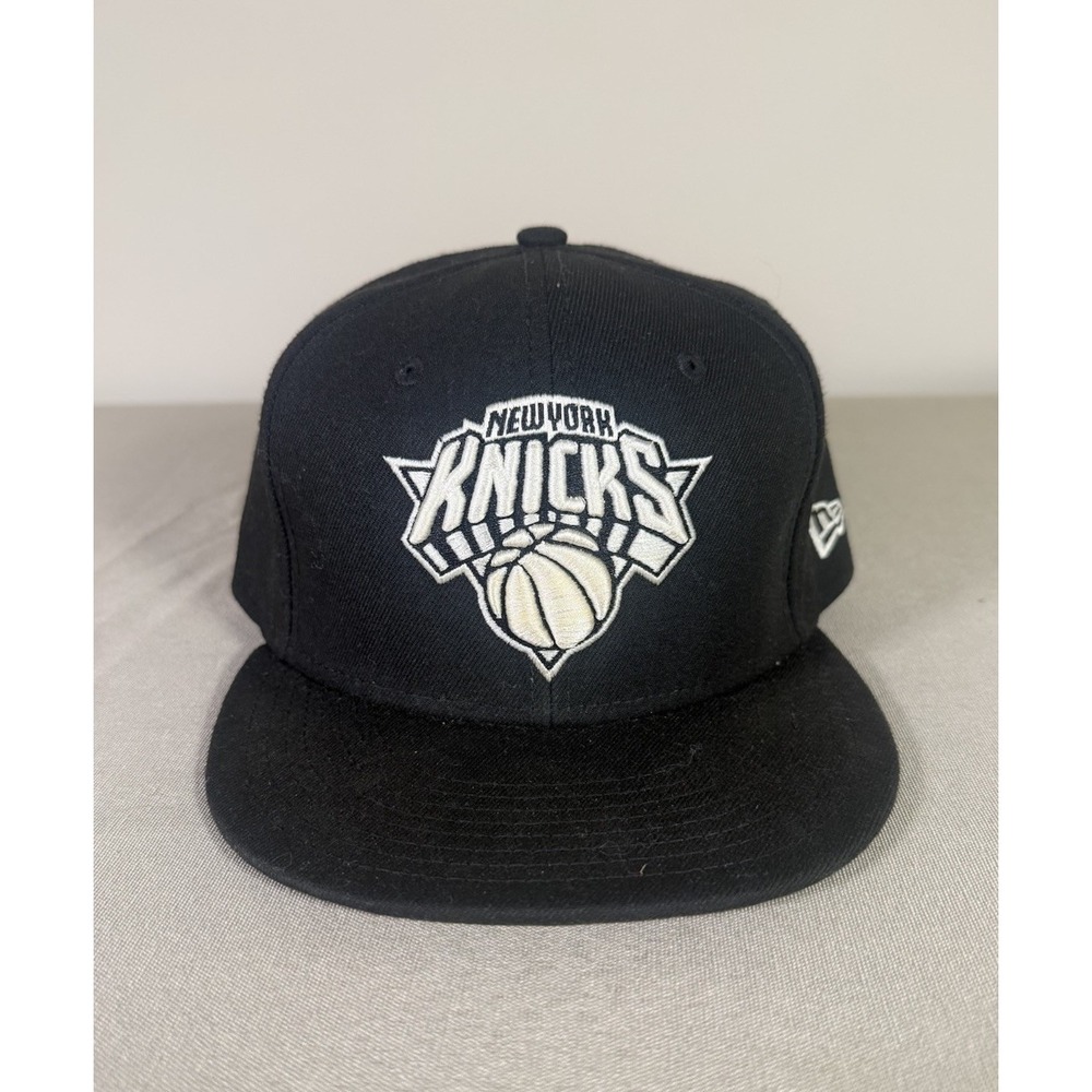 New York Knicks Hat Cap SnapBack Black 6 Panel 9FIFTY New Era Men's